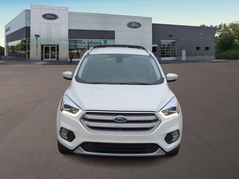Used 2018 Ford Escape Titanium image 3