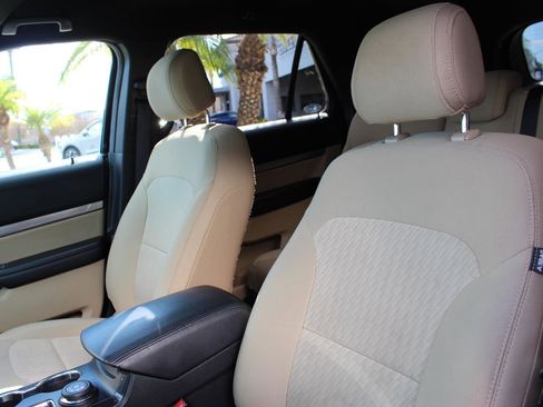 Used 2017 Ford Explorer 4WD image 16