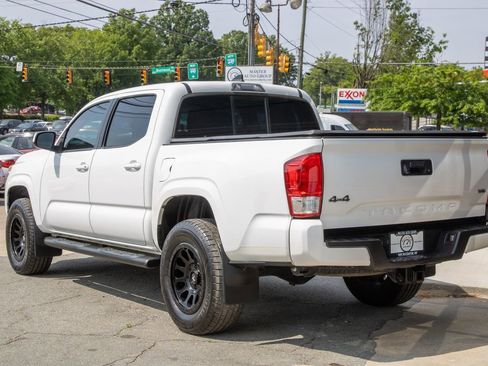 Used 2017 Toyota Tacoma SR w/ Tow Package AWD/4WD image 5
