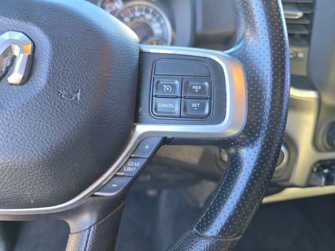 Used 2019 RAM 2500 Big Horn image 28