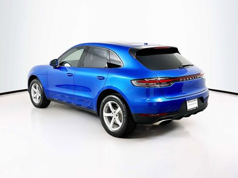 Certified 2020 Porsche Macan image 3