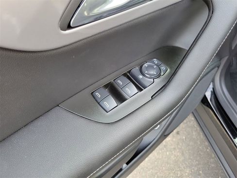 Used 2025 Chevrolet Blazer LT w/ Convenience Package image 22