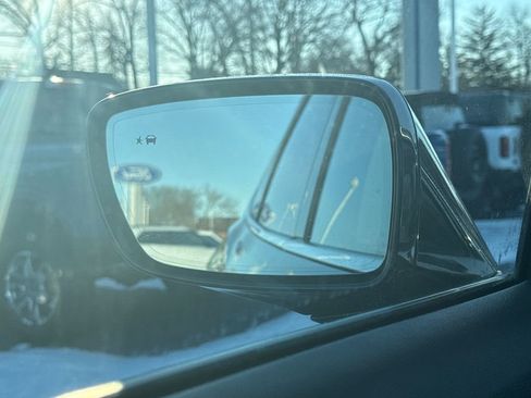 Used 2020 Buick Enclave Essence image 43