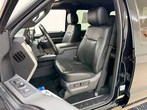 Used 2014 Ford F250 Lariat w/ Chrome Package AWD/4WD image 18