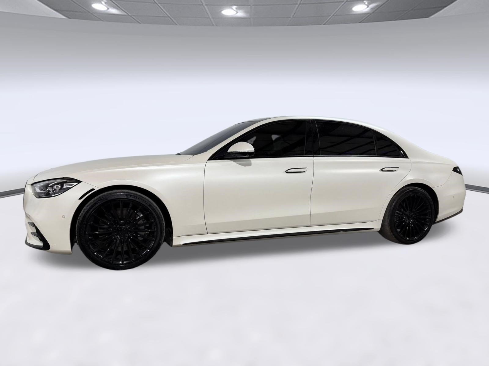 Used 2023 Mercedes-Benz S 580 4MATIC Sedan w/ AMG Line image 2