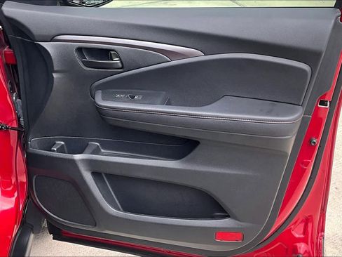 Used 2023 Honda Passport TrailSport image 23