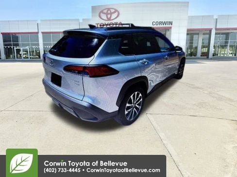 Used 2023 Toyota Corolla Cross XLE w/ Convenience Package AWD/4WD image 4