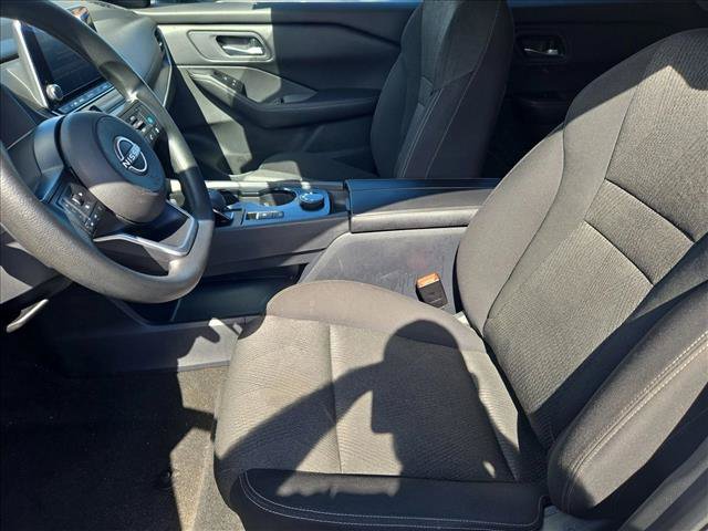 Used 2024 Nissan Rogue SV AWD/4WD image 13