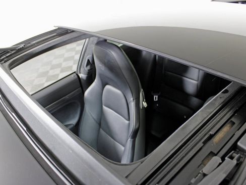 Used 2016 Porsche 911 Turbo image 21