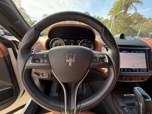 Certified 2022 Maserati Levante Modena image 44