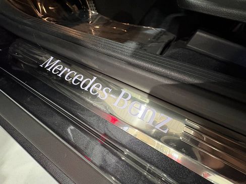 Used 2022 Mercedes-Benz GLC 300 4MATIC image 41