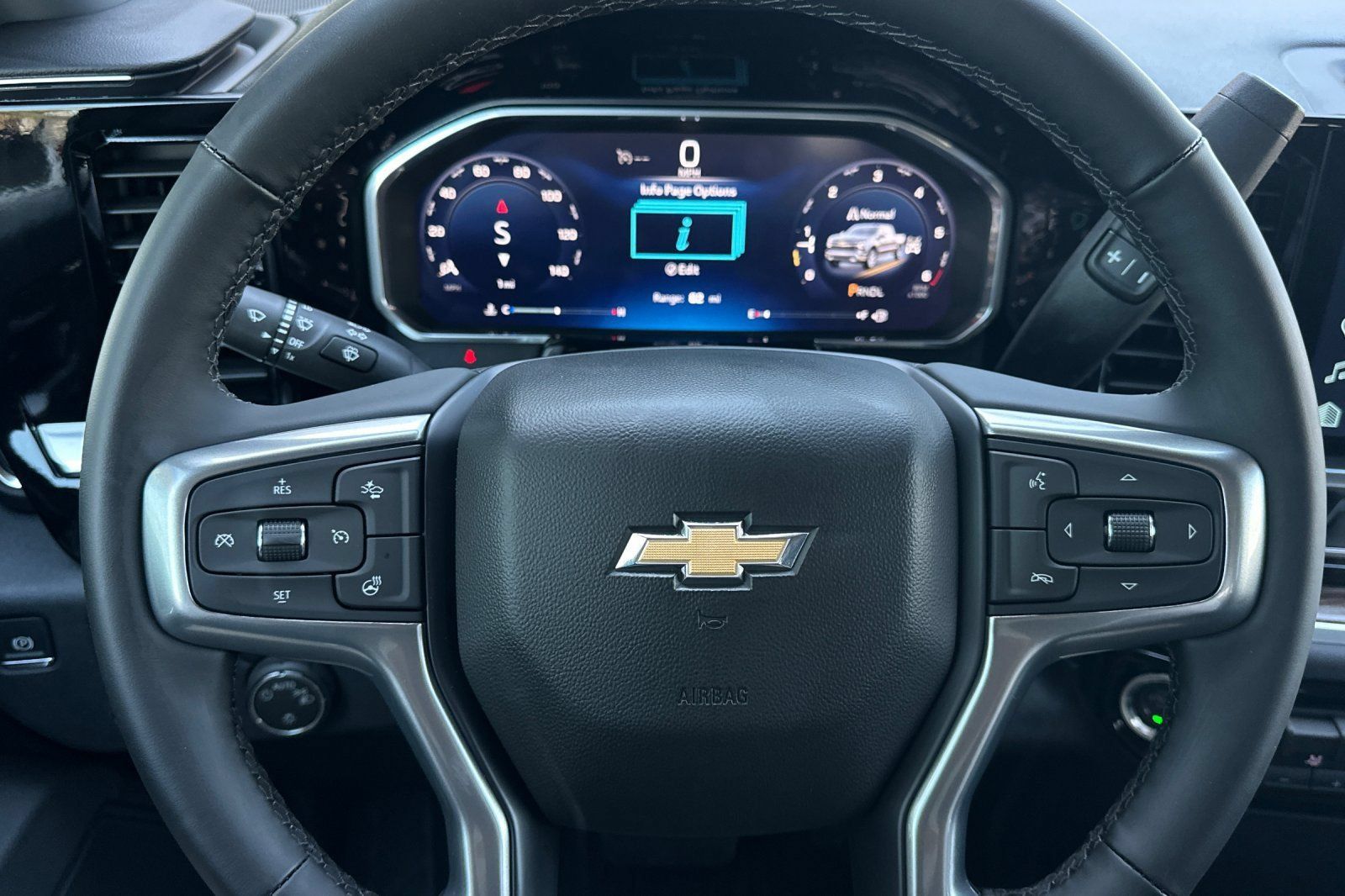 New 2026 Chevrolet Silverado 1500 LT w/ Leather Package AWD/4WD image 23