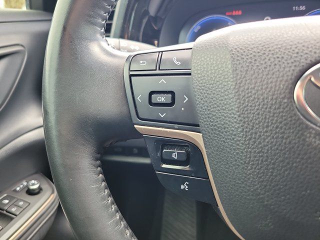 Used 2023 Toyota Crown AWD/4WD image 23