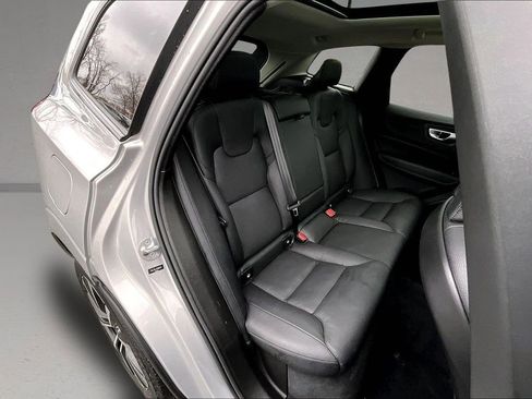 Certified 2024 Volvo XC60 B5 Plus w/ Climate Package AWD/4WD image 25