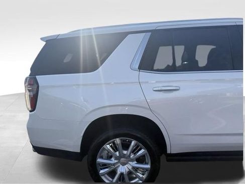 Used 2023 Chevrolet Tahoe High Country w/ Premium Package AWD/4WD image 4
