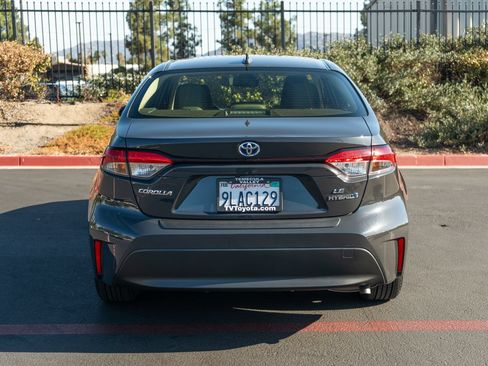 Certified 2024 Toyota Corolla LE FWD image 9