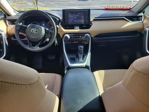 Certified 2022 Toyota RAV4 LE image 16