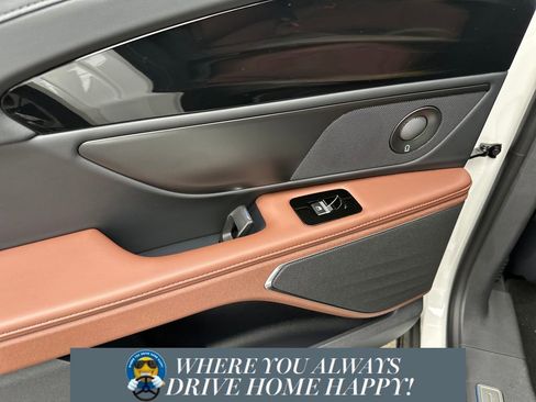 New 2026 Lincoln Nautilus Reserve image 20