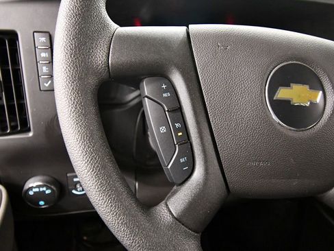Used 2025 Chevrolet Express 3500 LS RWD image 17