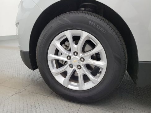 Used 2021 Chevrolet Equinox LS FWD image 31