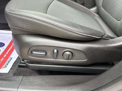 Used 2023 Buick Encore GX Preferred w/ Cold Weather Comfort Package image 12