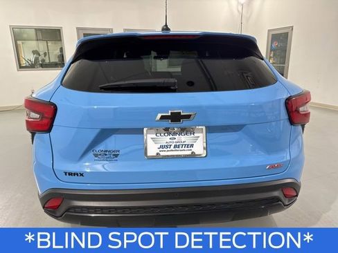 Used 2024 Chevrolet Trax RS image 9