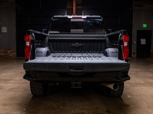 Used 2021 Chevrolet Silverado 3500 LTZ w/ LTZ Plus Package image 8