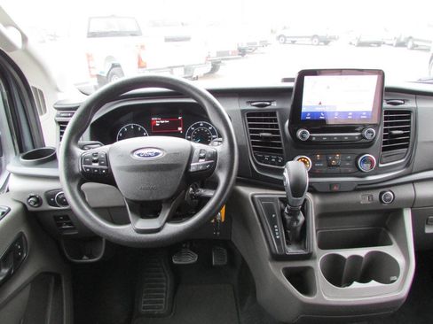Used 2021 Ford Transit 350 XLT image 17