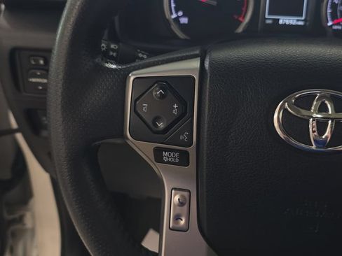 Used 2022 Toyota 4Runner Limited AWD/4WD image 15
