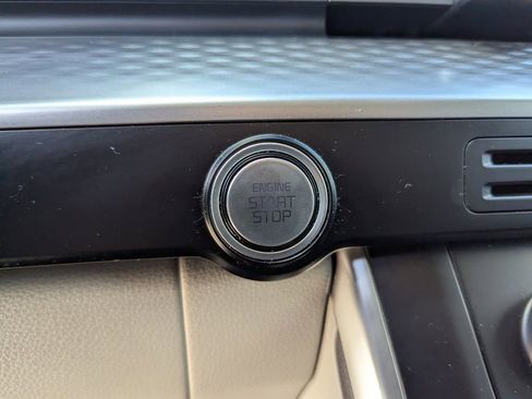 Certified 2024 Kia Carnival LX image 23