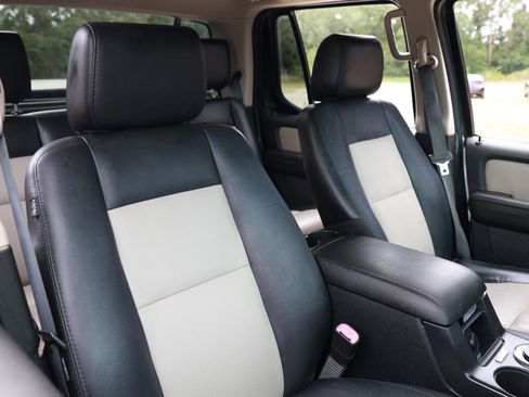 Used 2008 Ford Explorer Sport Trac Limited RWD image 19
