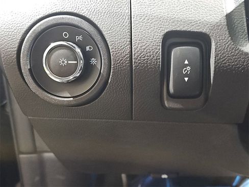 Used 2016 Ford Taurus Limited image 30