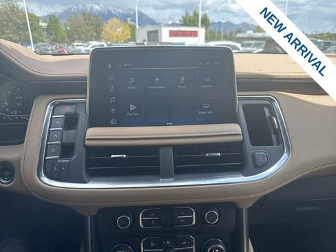 Used 2022 Chevrolet Suburban Premier AWD/4WD image 27