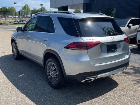 Used 2022 Mercedes-Benz GLE 350 4MATIC w/ Premium Package image 5
