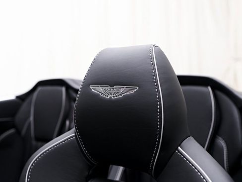 Used 2016 Aston Martin DB9 GT RWD image 66