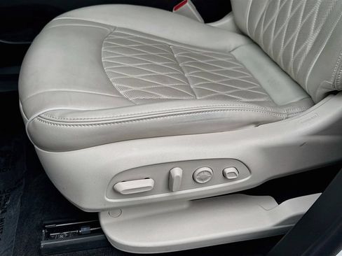 Used 2024 Buick Enclave Avenir w/ Trailering Package, 5000 lbs. FWD image 20