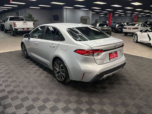 Used 2022 Toyota Corolla SE FWD image 9