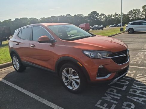 Used 2023 Buick Encore GX Preferred w/ Cold Weather Comfort Package FWD image 2