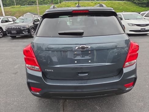 Used 2022 Chevrolet Trax LT w/ Sport Edition FWD image 5