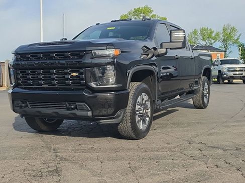 Used 2022 Chevrolet Silverado 2500 Custom w/ Infotainment Package AWD/4WD image 3