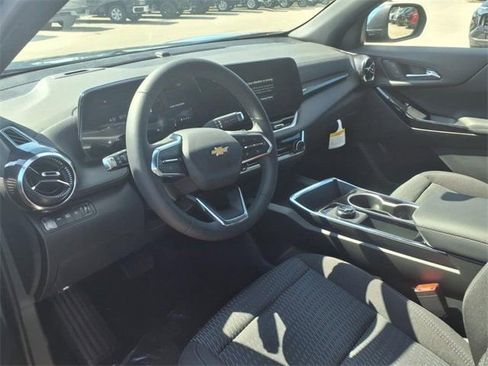 New 2026 Chevrolet Equinox LT AWD/4WD image 7