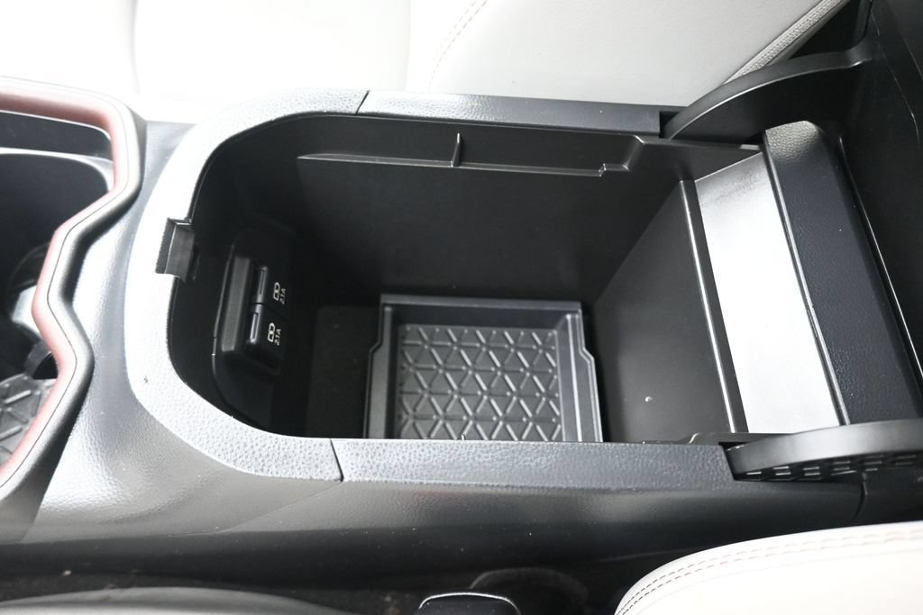Used 2019 Toyota RAV4 Limited w/ Carpet Mat Package AWD/4WD image 25