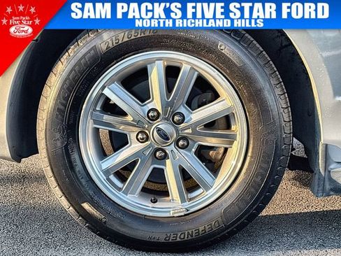 Used 2007 Ford Mustang Deluxe image 19