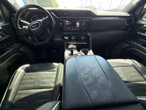 Used 2024 GMC Sierra 1500 AT4X AWD/4WD image 17