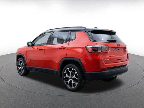 Used 2025 Jeep Compass Limited AWD/4WD image 7