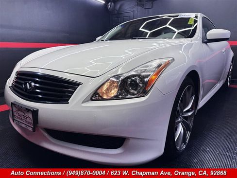 Used 2010 INFINITI G37 Convertible w/ Premium Pkg RWD image 34