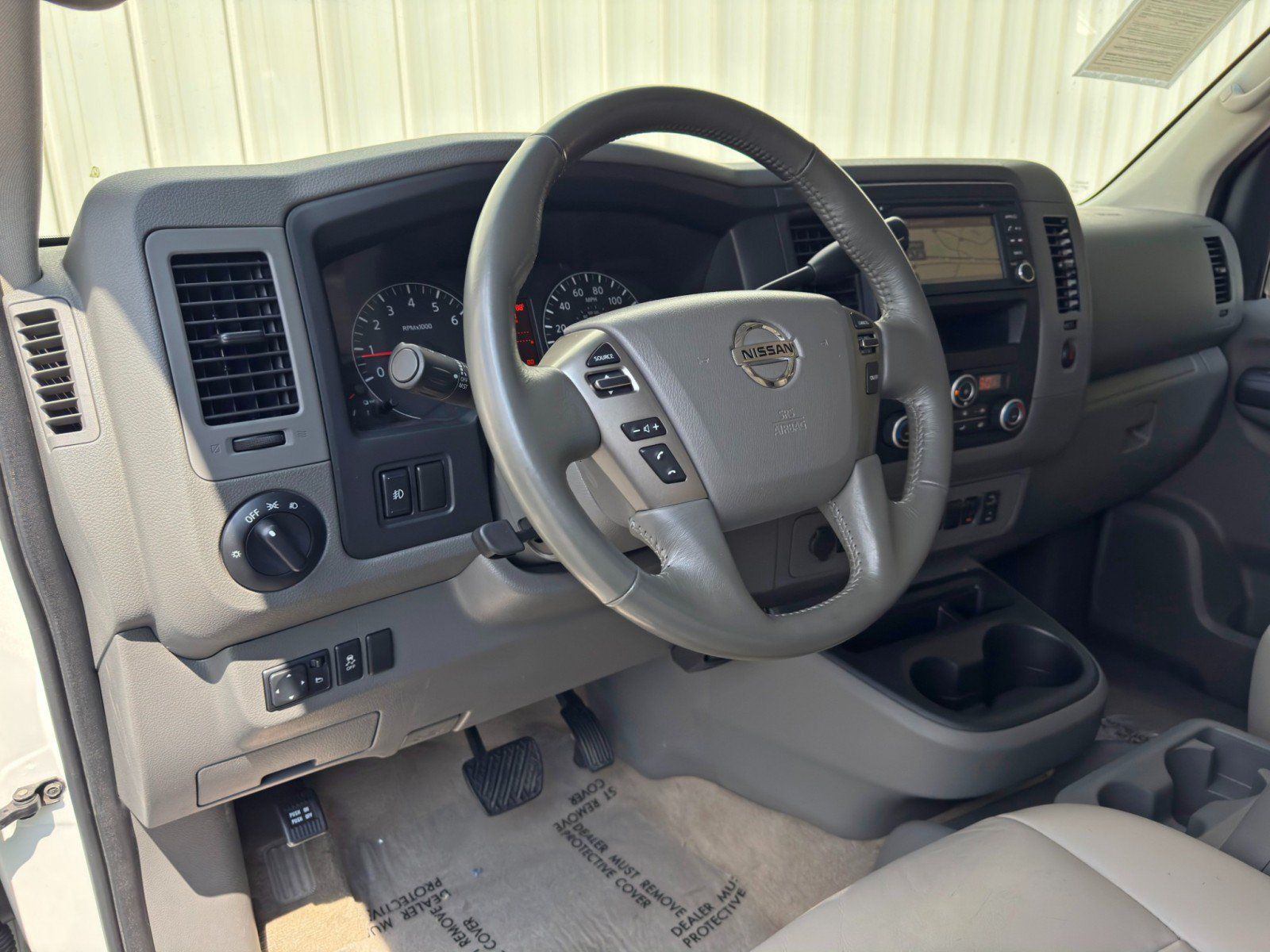 Used 2018 Nissan NV 3500 SL RWD image 12