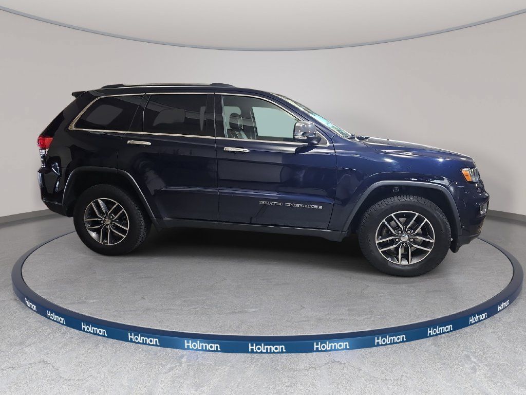 Used 2017 Jeep Grand Cherokee Limited AWD/4WD image 5