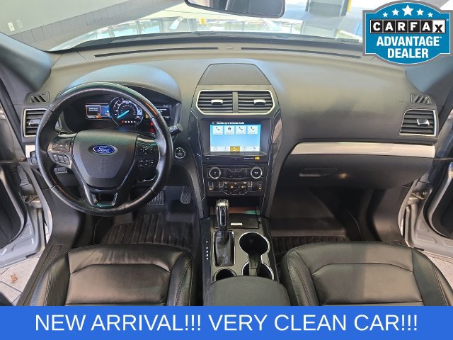 Used 2017 Ford Explorer XLT w/ Equipment Group 202A FWD image 17