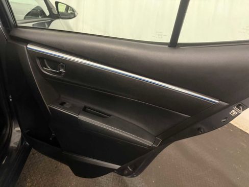 Used 2016 Toyota Corolla S FWD image 26
